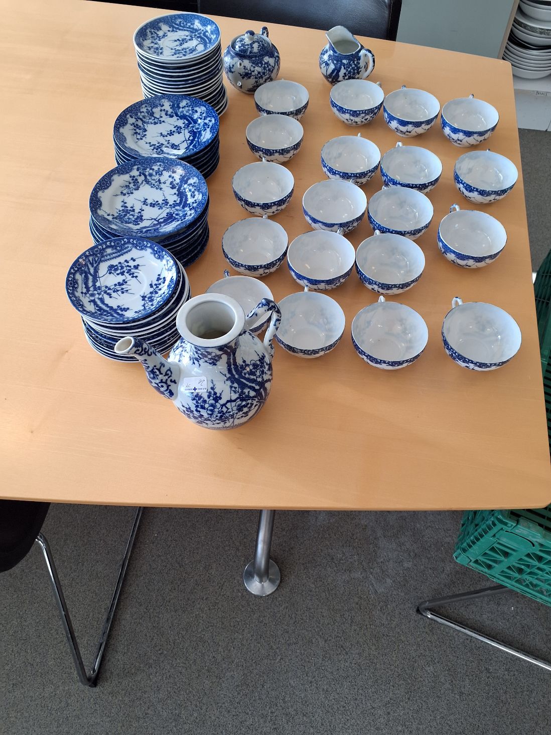 Blåt porcelænssæt - Japansk producent